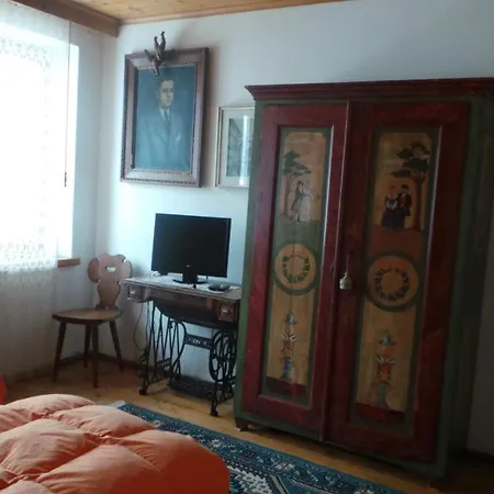 San Lorenzo Apartment *